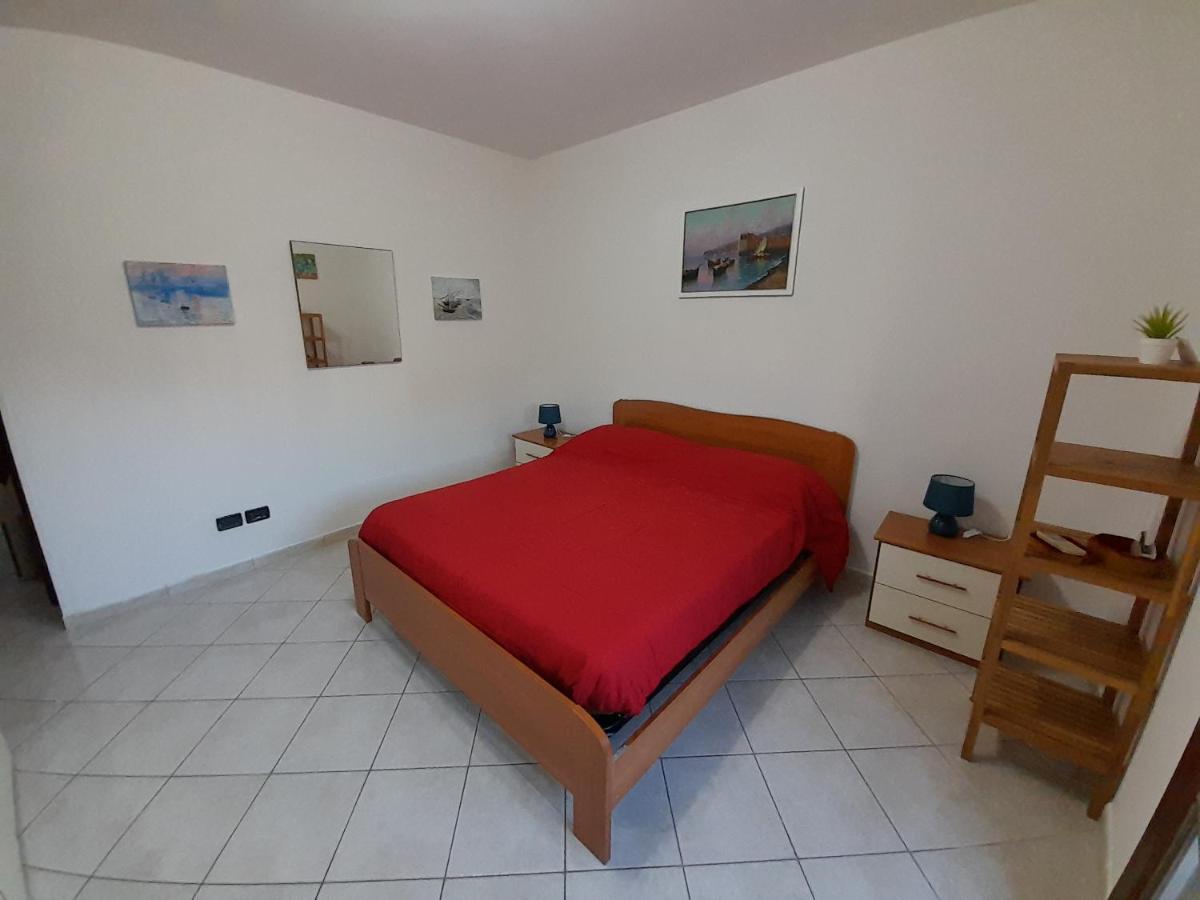 Casa Con Veranda In Centro - Comodo Parcheggio E Garage Incluso Latina Zewnętrze zdjęcie